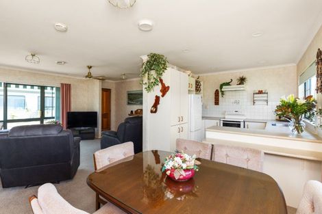 Photo of property in 1/2 Spriggs Crescent, Greenmeadows, Napier, 4112