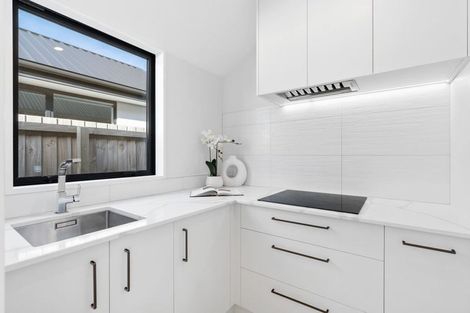 Photo of property in 5 Olearia Lane, Halswell, Christchurch, 8025