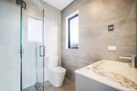 Photo of property in 1 Ngakau Road, Karaka, 2113