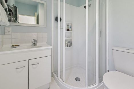 Photo of property in 7 Selkirk Way, Karori, Wellington, 6012