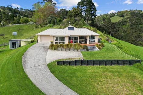 Photo of property in 66 Manuka Grove, Helensville, 0875