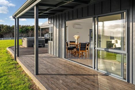 Photo of property in 2708 Kaipara Coast Highway, Glorit, Warkworth, 0984