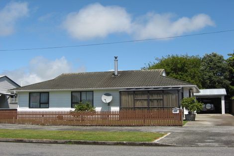 Photo of property in 30 Cobden Street, Westport, 7825