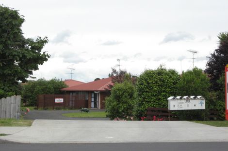 Photo of property in 4/186 Queen Street, Pukekohe, 2120
