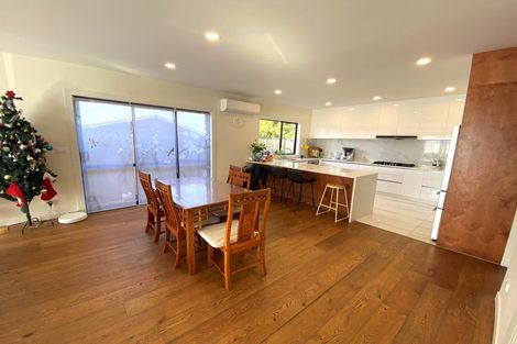 Photo of property in 4a Priestley Drive, Bucklands Beach, Auckland, 2014