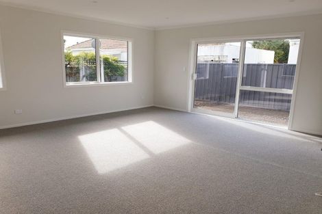 Photo of property in 1 Oliphant Road, Raureka, Hastings, 4120