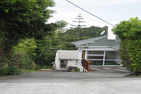 Photo of property in 2/19 Stanley Road, Glenfield, Auckland, 0629