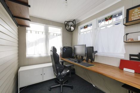 Photo of property in 31 Beresford Street, Takaro, Palmerston North, 4410