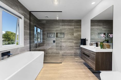 Photo of property in 40c Fitzroy Road, Fitzroy, New Plymouth, 4312