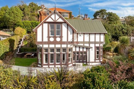 Photo of property in 38 Easther Crescent, Kew, Dunedin, 9012
