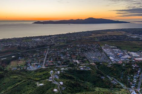 Photo of property in 3 Ridgeview Lane, Paraparaumu, 5032