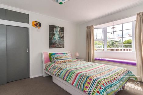 Photo of property in 12 Lemnos Place, Titirangi, Auckland, 0604