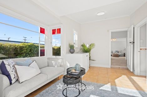 Photo of property in 17 William Street, Petone, Lower Hutt, 5012