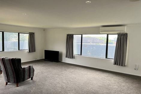 Photo of property in 24 Greig Place, Pukekohe, 2120