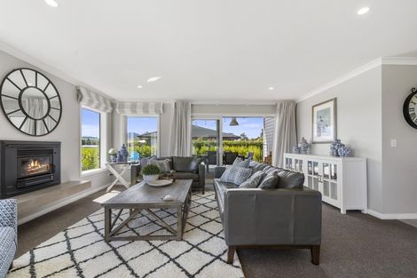 Photo of property in 13 Kestrel Lane, Kinloch, Taupo, 3377