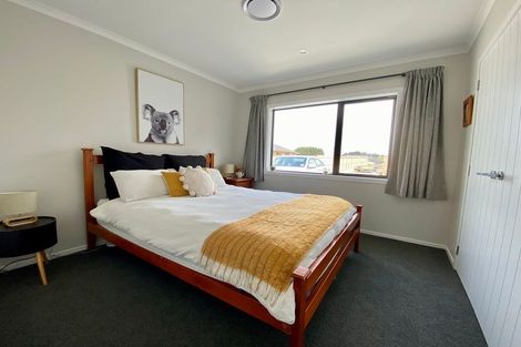 Photo of property in 30 George Street, Bulls, 4818
