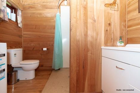 Photo of property in 240 Te Pahu Road, Te Pahu, 3285