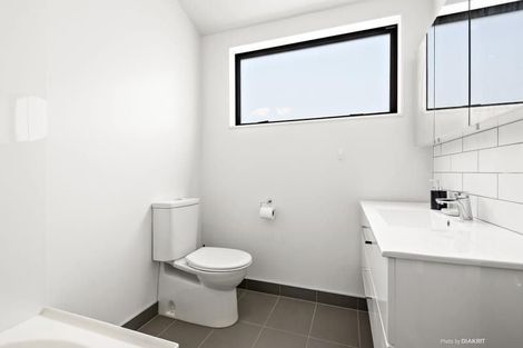 Photo of property in 74u3 Derwent Street, Island Bay, Wellington, 6023