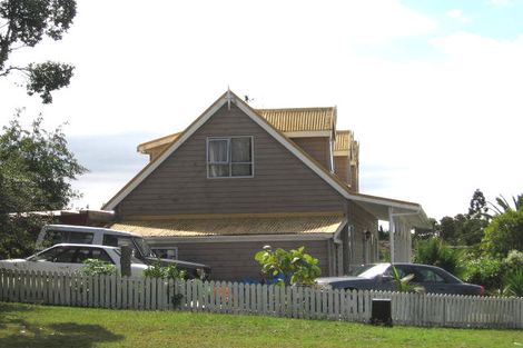 Photo of property in 1/2 Palmer Avenue, Glen Eden, Auckland, 0602