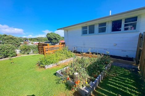 Photo of property in 9 Pomare Place, Spotswood, New Plymouth, 4310
