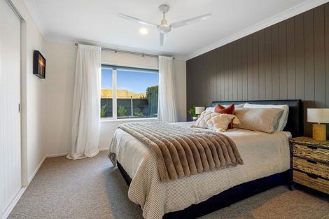 Photo of property in 33 Oak Tree Lane, Rolleston, 7614