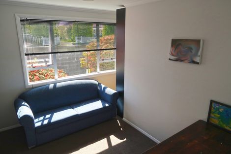 Photo of property in 28 Brecon Road, Stratford, 4332