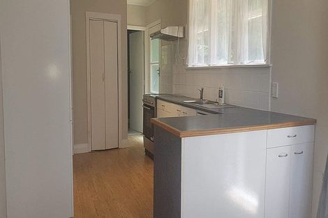 Photo of property in 39 Korau Grove, Stokes Valley, Lower Hutt, 5019