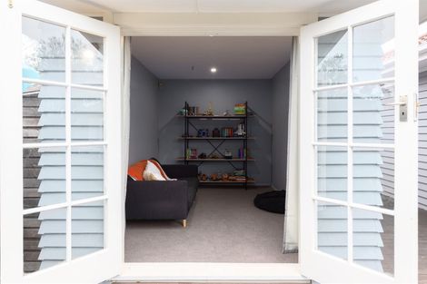 Photo of property in 4 Jameson Avenue, St Albans, Christchurch, 8052