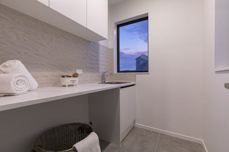 Photo of property in 2 Paparahi Place, Wainui, 0992