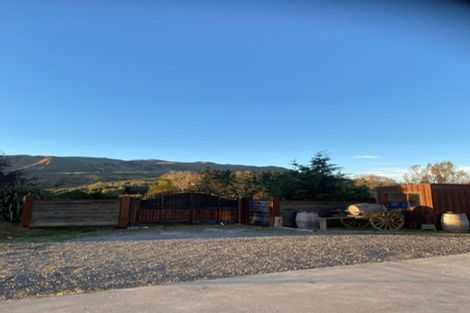 Photo of property in 972 Kahuranaki Road, Kahuranaki, Havelock North, 4295