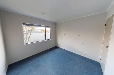 Photo of property in 8a Battersea Place, Roslyn, Palmerston North, 4414