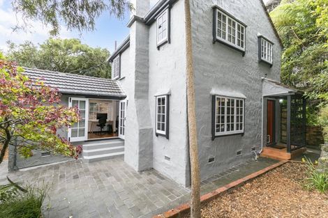 Photo of property in 19 Torwood Road, Khandallah, Wellington, 6035