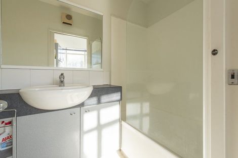 Photo of property in Hume House, 152u5 The Terrace, Wellington Central, Wellington, 6011