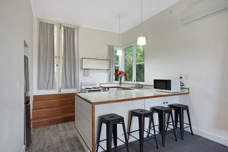 Photo of property in 15a Mortimer Terrace, Aro Valley, Wellington, 6021