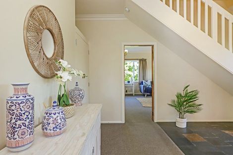 Photo of property in 8 Neeve Road, Taradale, Napier, 4112