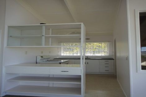 Photo of property in 639a Glenfield Road, Totara Vale, Auckland, 0629