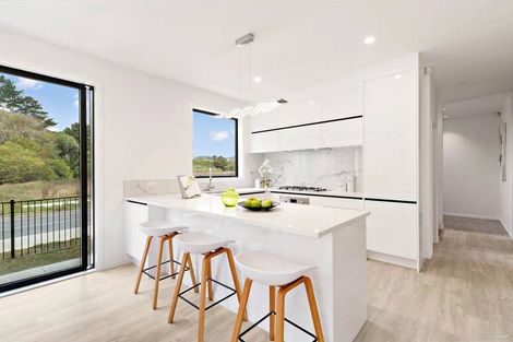 Photo of property in 9 Skanda Crescent, Flat Bush, Auckland, 2019