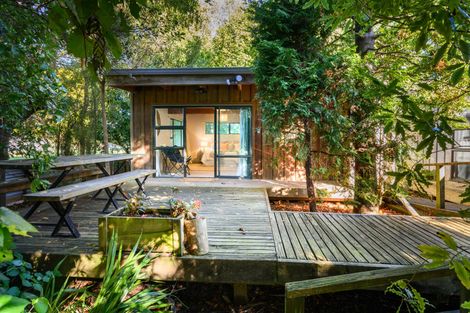 Photo of property in 6 Lincoln Street, Ashhurst, 4810