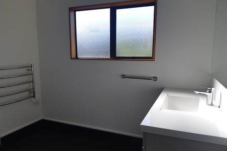 Photo of property in 35 Reading Street, Greytown, 5712