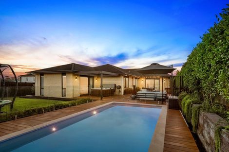 Photo of property in 120 Pohutukawa Parade, Riverhead, 0820