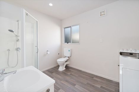 Photo of property in 13 Gala Place, Henderson, Auckland, 0612