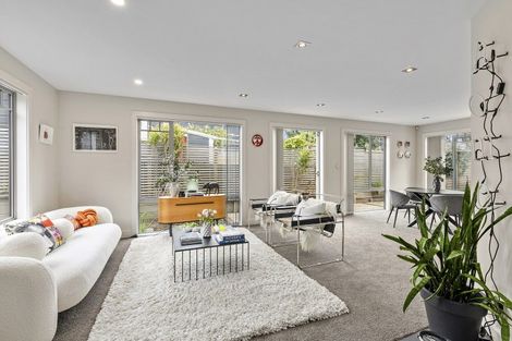 Photo of property in 41 Forres Street, Seatoun, Wellington, 6022