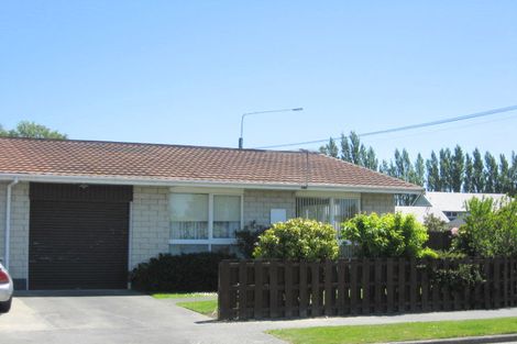Photo of property in 51 Oldwood Street, Bishopdale, Christchurch, 8053