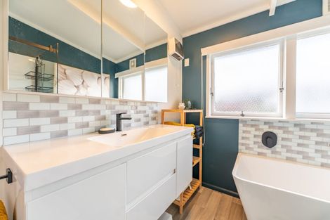 Photo of property in 23 Holmes Street, Holmes Hill, Oamaru, 9401