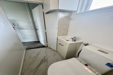 Photo of property in 74 Mcleod Road, Te Atatu South, Auckland, 0610