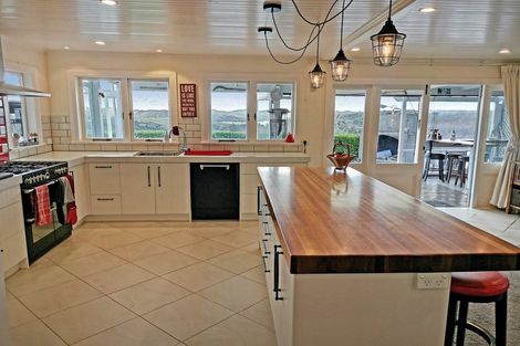 Photo of property in 956 Oneriri Road, Kaiwaka, 0573
