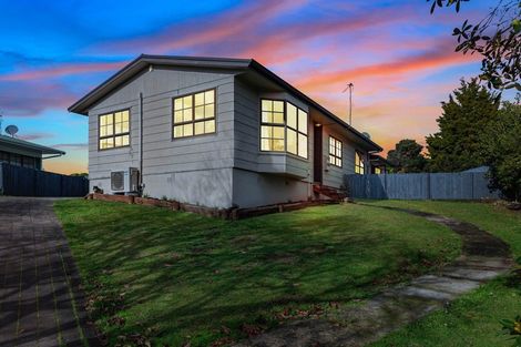 Photo of property in 8 Taurus Place, Kawaha Point, Rotorua, 3010