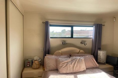 Photo of property in 12 Britton Avenue, Mount Roskill, Auckland, 1041