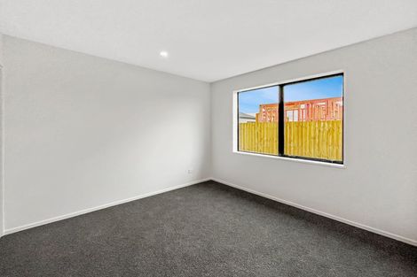 Photo of property in 35 Bill Hammond Drive, Belfast, 8051