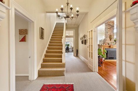 Photo of property in 44 Te Mata Road, Havelock North, 4130